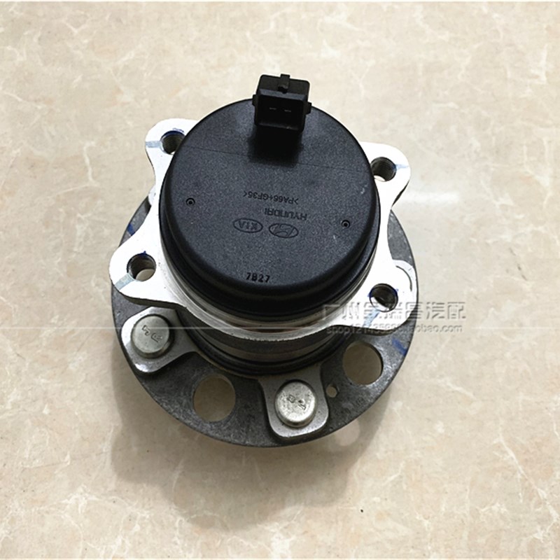 适用现代全新途胜索九领动起亚KX5全新K5后轮轴头轴承后abs传感器