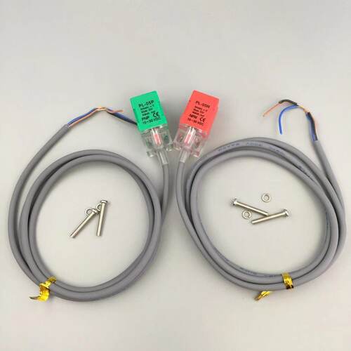 方型金属感应接近开关PS PL-05N PL-05P直流三线12V24V常开传感器