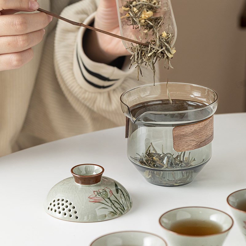 哥窑手绘荷花旅行茶具套装陶瓷便携式一壶三杯快客杯户外喝茶装备