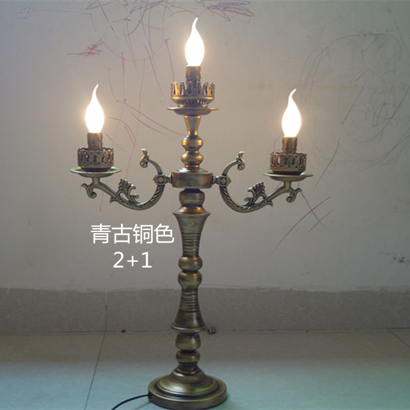 蜡烛台灯欧式客厅摆件美式卧室床头书桌餐桌浪漫蜡烛插电复古风格