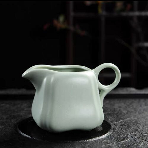 汝窑公道杯可开片功夫茶具家用陶瓷茶道配件匀杯手工杯茶海分茶器