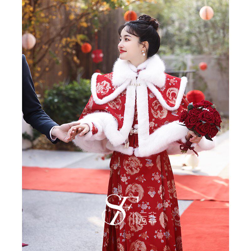 中式敬酒服新娘秋冬毛领加绒加厚结婚出阁宴马面裙套装订婚礼服女