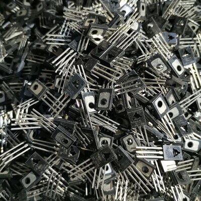 常用混装三极管to-126 BD仔 D772 882 13003 135 136 等随机100克