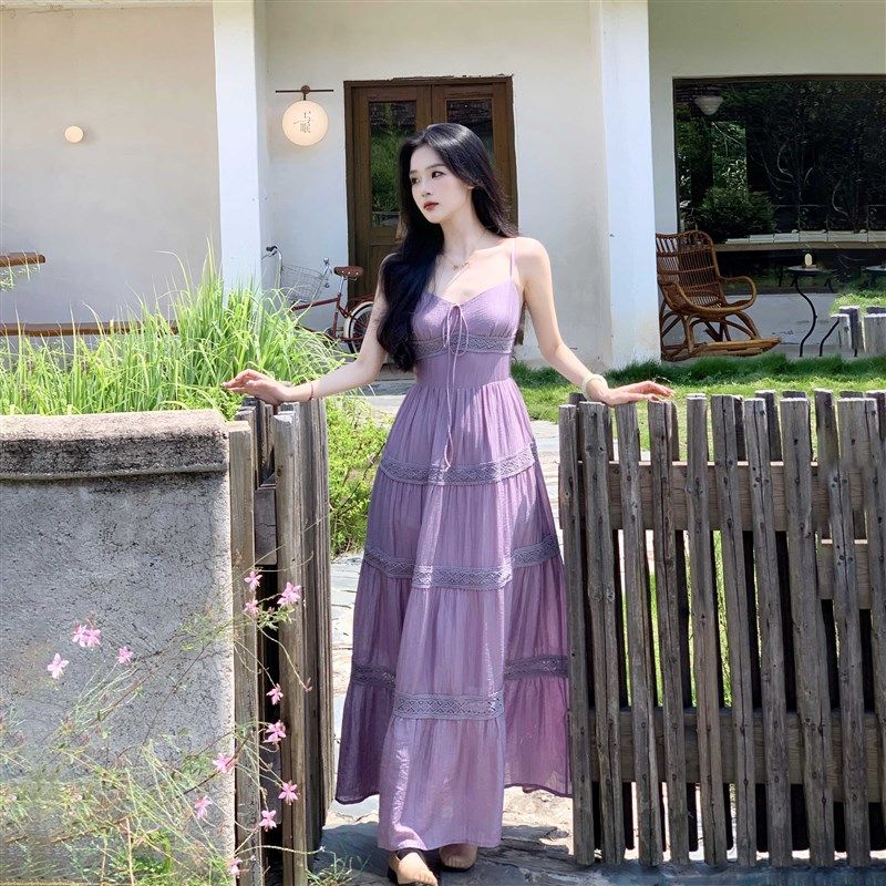 一罐杏仁桃甜美温柔风法式紫色吊带连衣裙女收腰显瘦蕾丝拼接裙子
