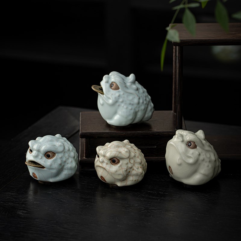 宇轩创意汝窑转动茶宠金蟾财源滚滚茶玩精品黄汝可养招财茶桌摆件