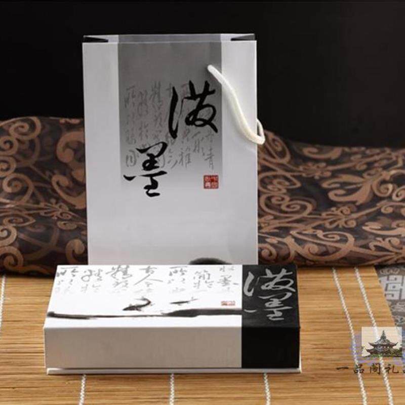 送老外的中国风特色礼物创意实用送外国人的青花瓷手工艺礼品套装