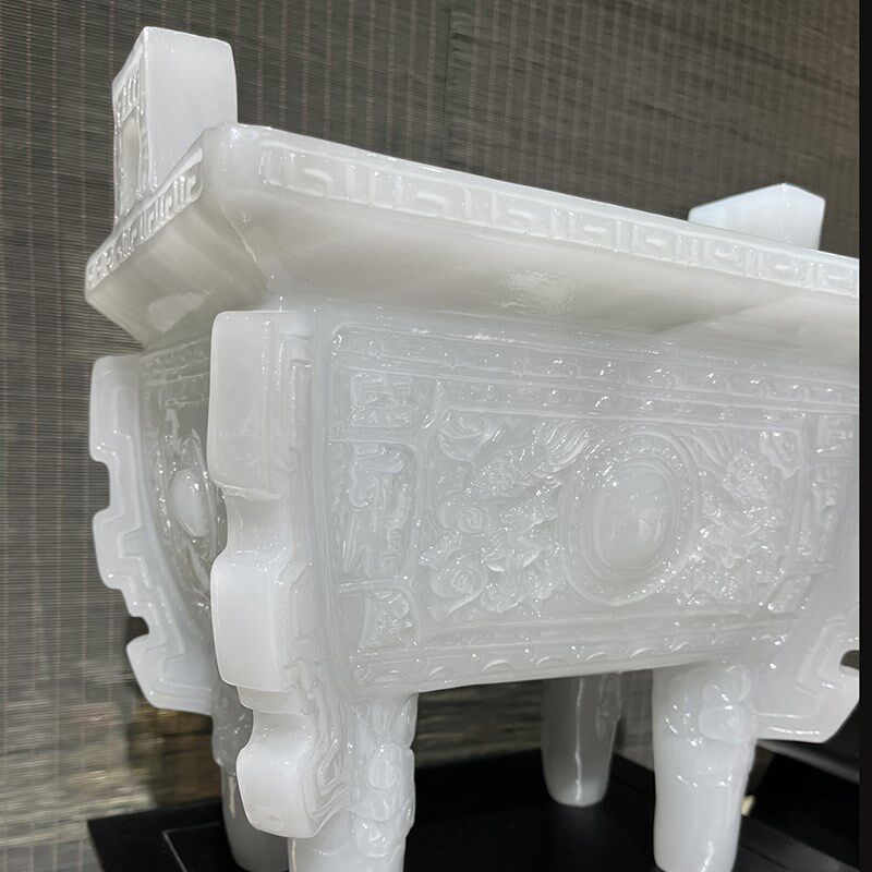 威弗列德雕刻双龙戏珠仿古雕四足鼎办工室鼎盛千秋天然玉原石摆件