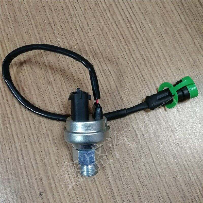 适用德龙欧曼潍柴天然气发动机机油压力传感器感应塞612600090766