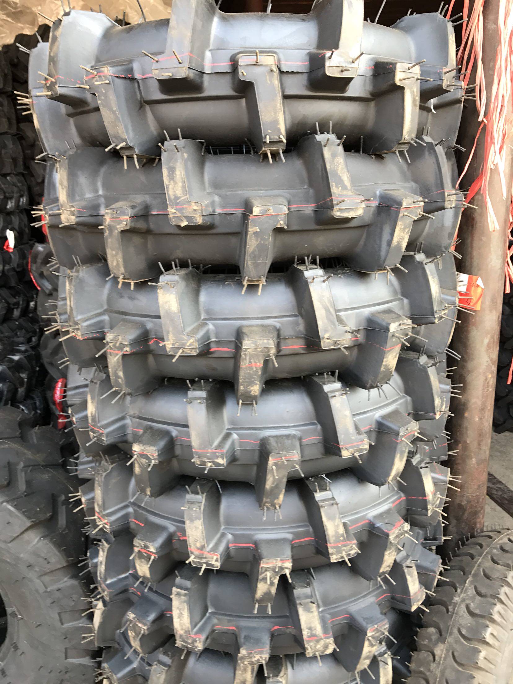 常州手扶拖拉机水田专用橡胶轮胎防滑轮高花轮胎600-12 650-16