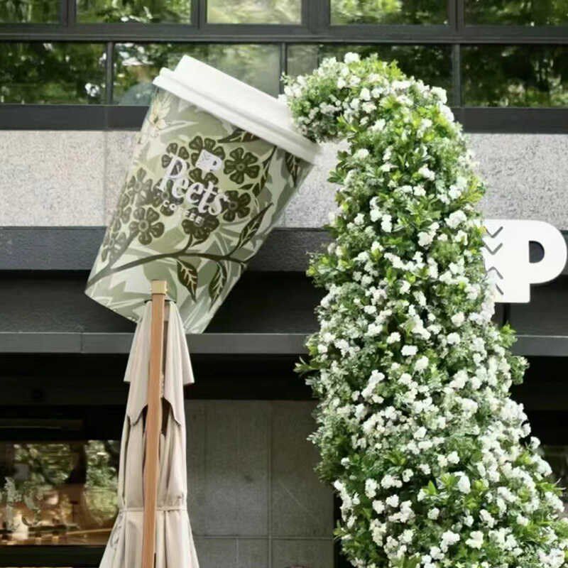 网红咖啡杯模型雕塑卡通兔子商场奶茶杯店铺打卡拍照玻璃钢大摆件