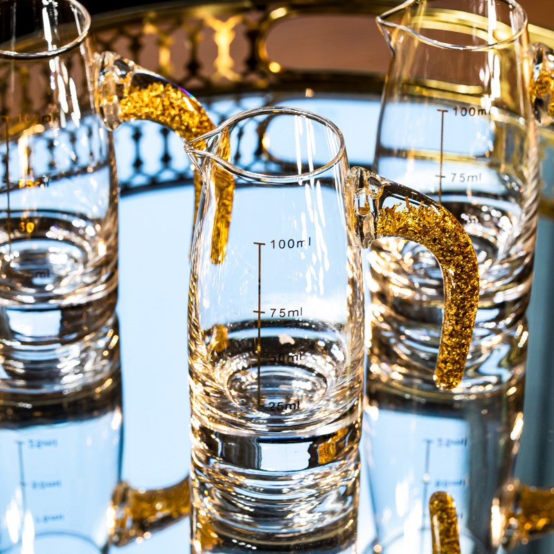 中式高端水晶玻璃金箔白酒杯套装家用白酒杯一口杯2两刻度分酒器