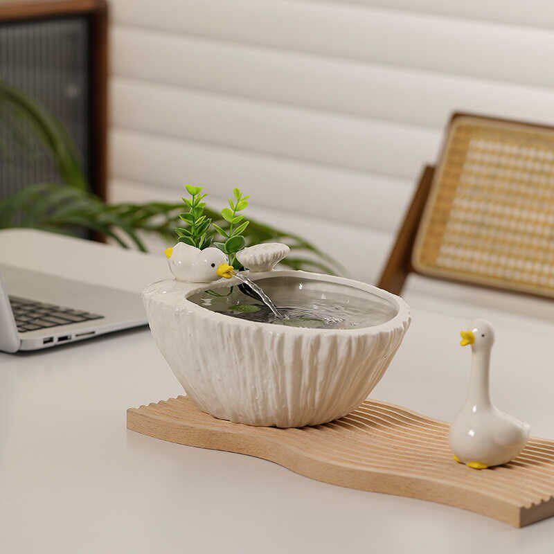 陶瓷鱼缸可爱鸭子自动循环流水摆件办公桌面客厅玄关招财猫咪饮水