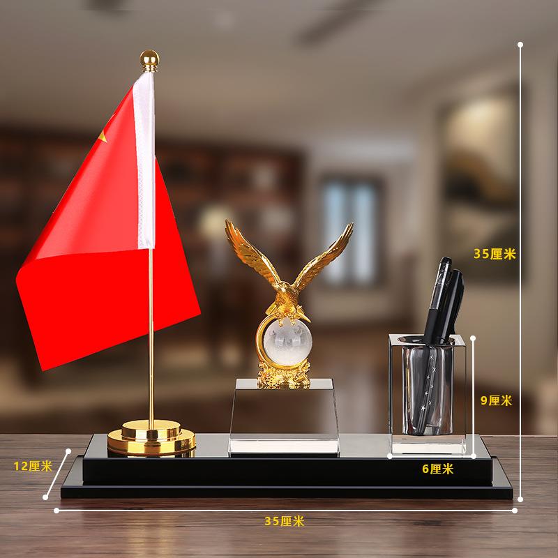 办公桌红旗国旗摆件高档装饰品老板桌家居摆台收纳笔筒创意桌面摆
