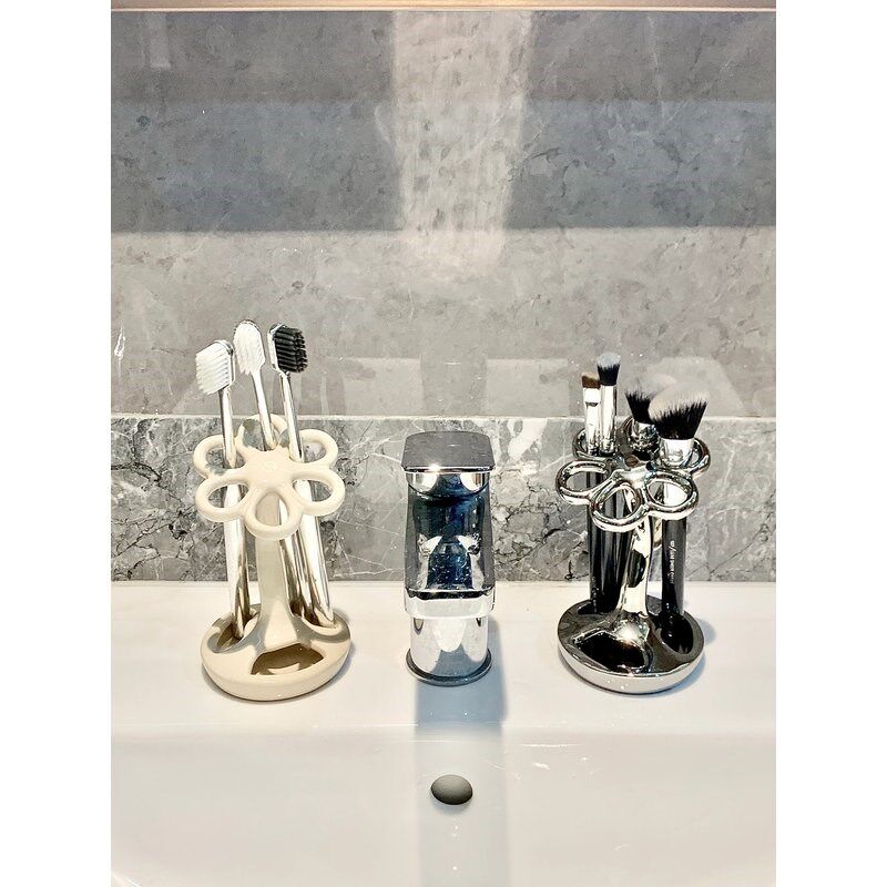 云品楠山花朵牙刷置物架眉笔化妆刷收纳架底座轻奢高级感洗漱台