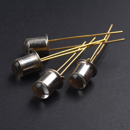 3DU5C 光敏晶体管三极管 硅光敏三极管 晶体管 金属封装 2脚 NPN