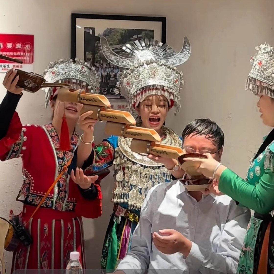 高山流水竹筒酒具民族饭厅特色文化酒吧休闲农场敬酒仪式道具可定