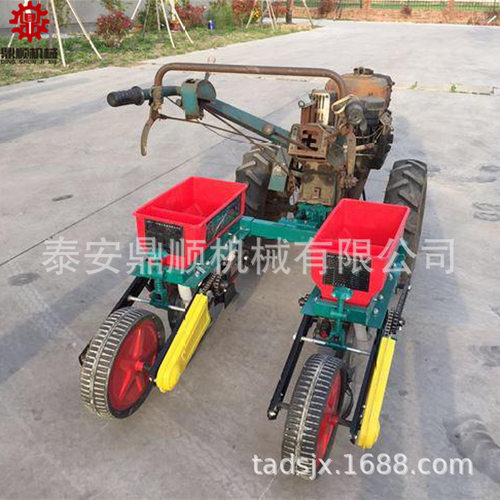 免耕玉米施肥精播机 可出口农用手扶四轮牵引式2行3行大豆播种机