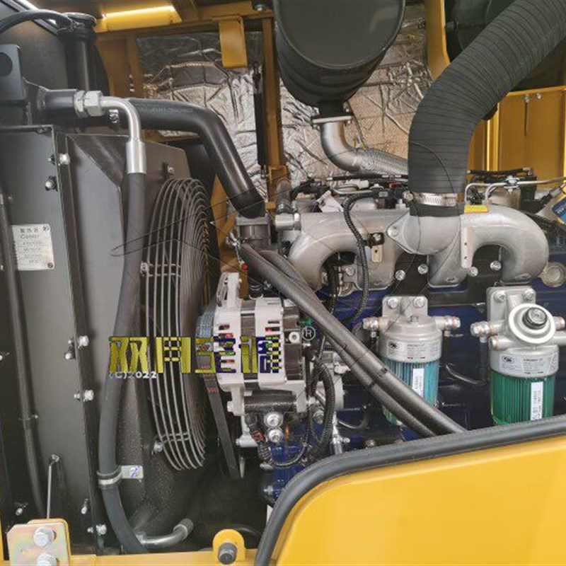 适配云内4102小型装载机空调压缩机支架临工柳工莱工龙工铲车包邮