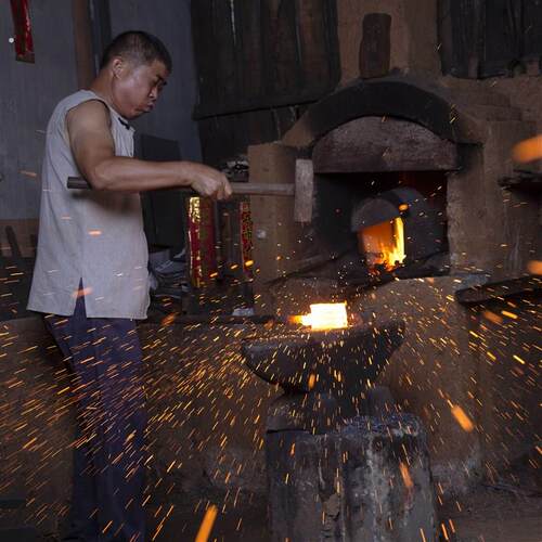老铁匠红炉锻打掉落生铁铁渣铁沫铁屑500克