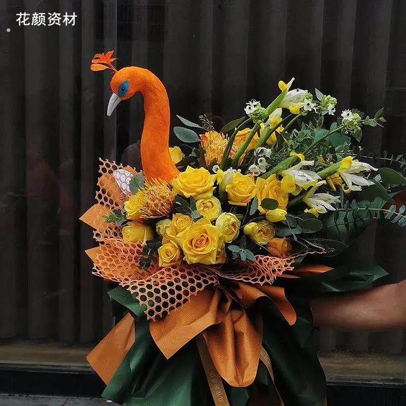 孔雀人头模型型羽毛植绒孔雀摄影道具酒席摆件装饰餐桌模型摆件装