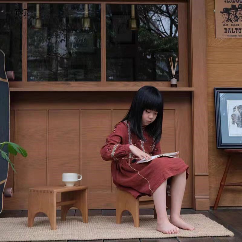 儿童纯实木小凳子简约矮凳宝宝家用换鞋小茶几凳樱桃木榫卯小板凳图片