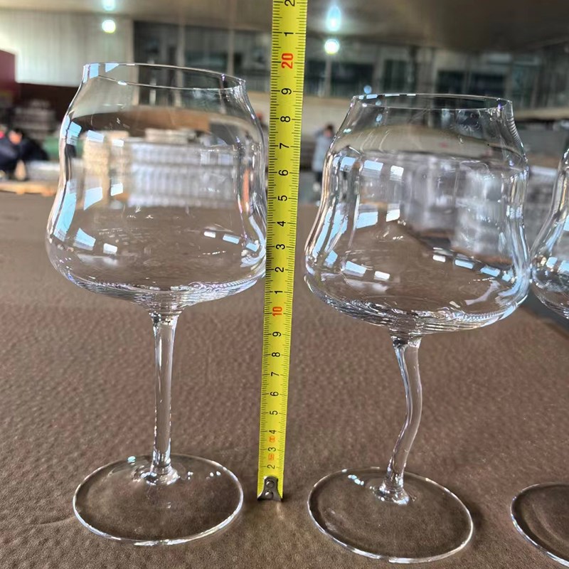 红酒杯波浪形套装扭挺高脚杯醒酒器高颜值家用水晶扭身杯葡萄酒杯图片