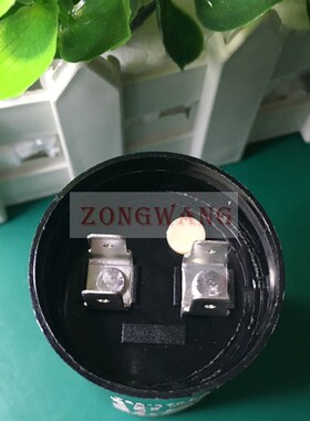 robot-coupe 榨汁机搅拌机配件  60uF 250v 电机启动电容600018S