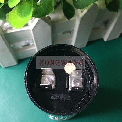 robot-coupe 榨汁机搅拌机配件  60uF 250v 电机启动电容600018S