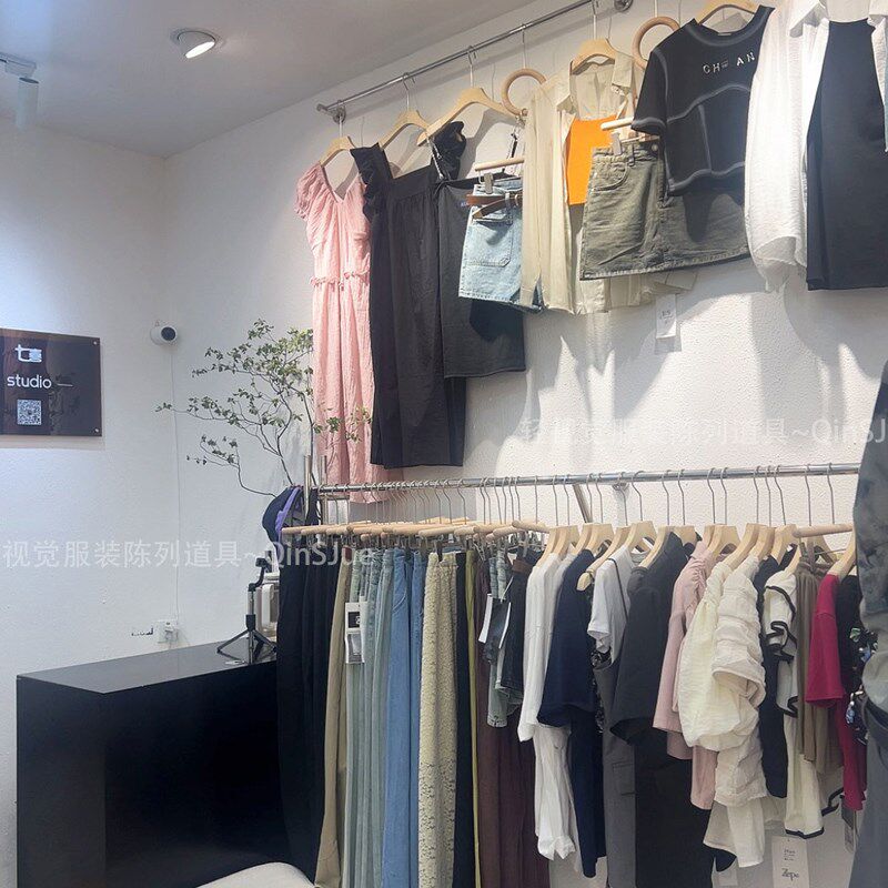 服装店展示架上墙架壁挂式侧挂不锈钢陈列架衣服挂衣杆女装店货架