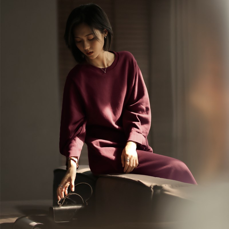 无谓加绒卫衣裙2025秋季新款女装宽松休闲长款过膝显瘦打底连衣裙