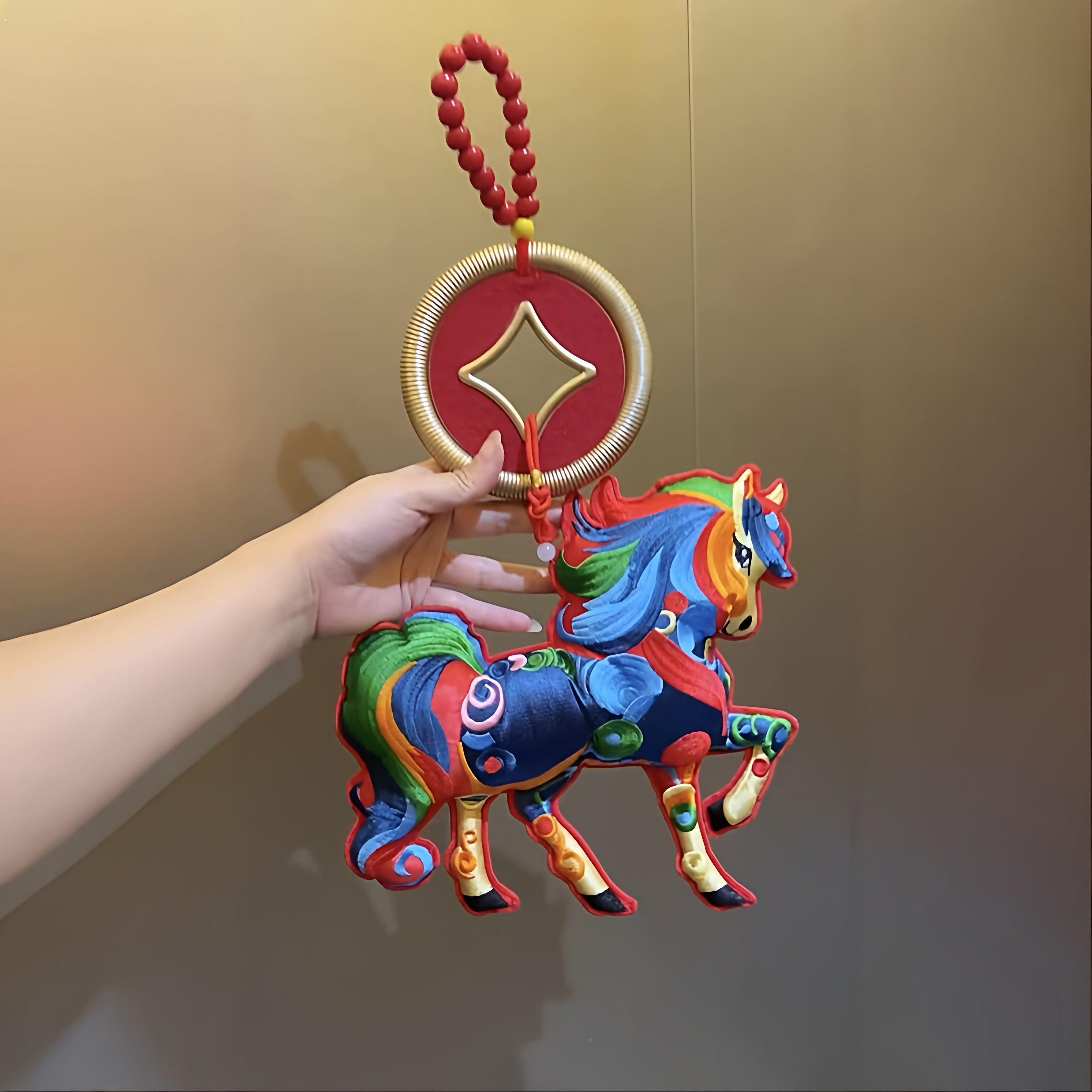 马上有钱2026新年挂饰刺绣香囊流苏车挂马年春节家居装饰场景布置