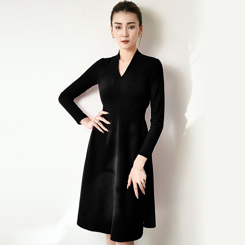 绝色 2024秋季新款加厚条纹V领收腰显瘦连衣裙女新年红色气质长