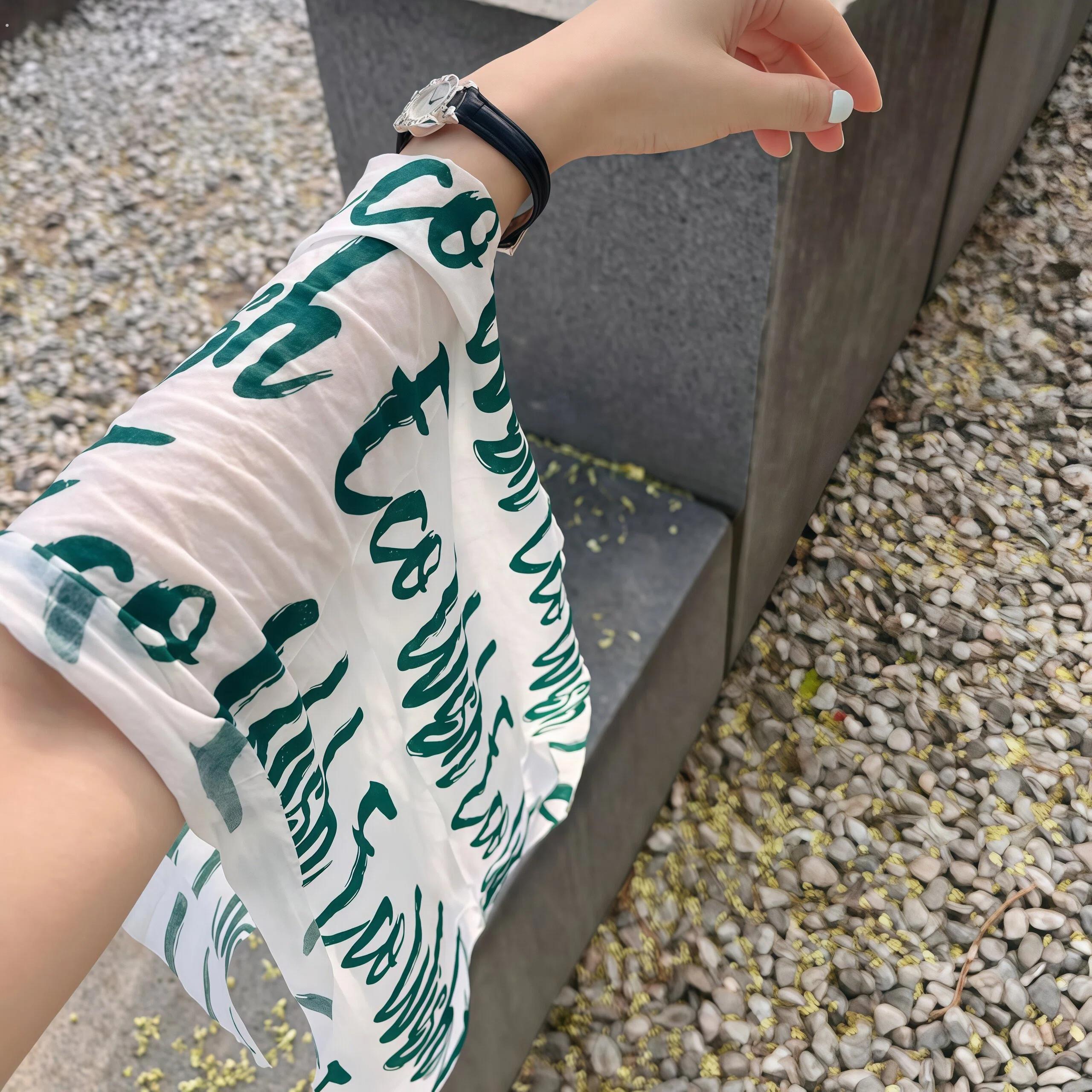 物理降温真不是吹的！冰感降温湿巾防暑防晒清凉神器音乐节解暑