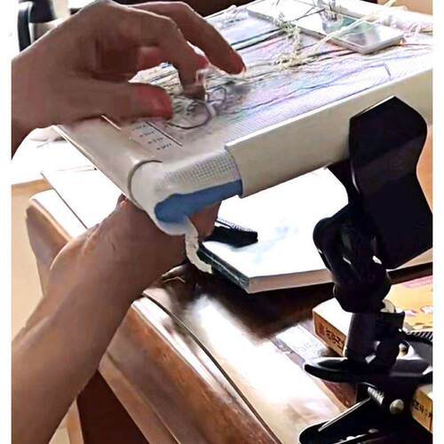刺绣固定架十字绣工具桌边绣夹一对桌面十字绣架桌面夹方便简单家