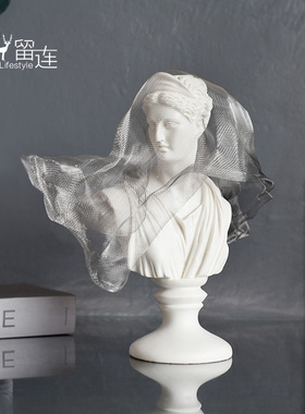 北欧创意面纱女孩雕塑像酒柜玄关复古摆件家居饰品设计师艺术高级
