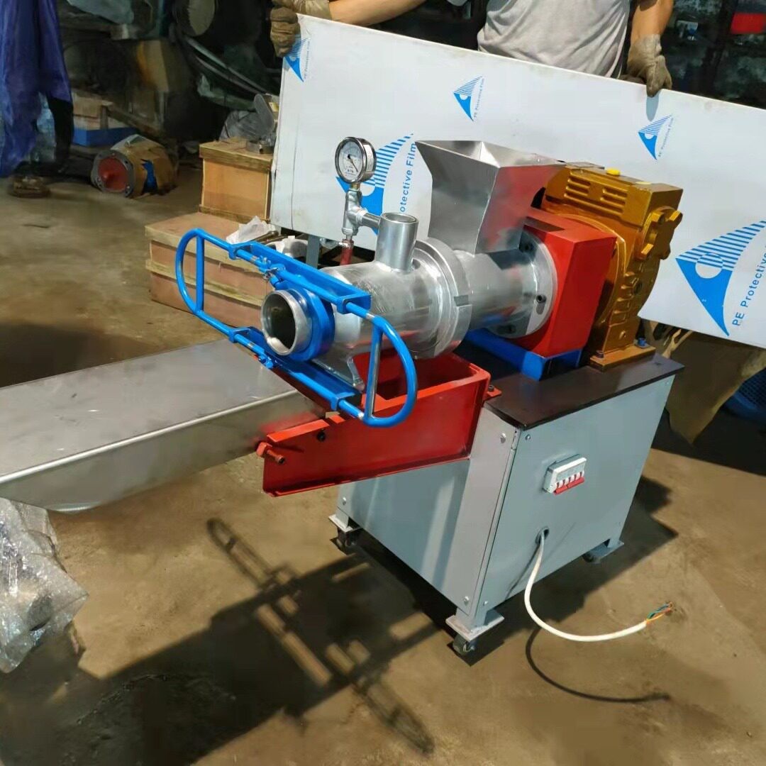 TC110小型真空练泥机-(20-70)KG/小时