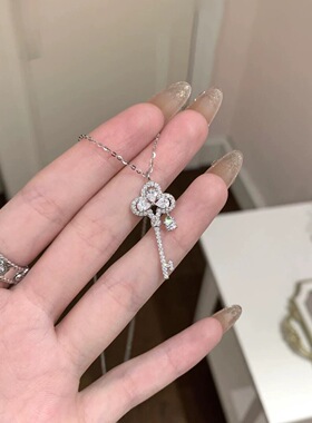 s925纯银四叶草皇冠钥匙星钻项链女小众设计高级感闺蜜生日礼物
