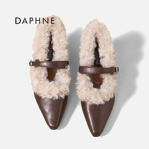 Daphne/达芙妮加绒一字扣单鞋