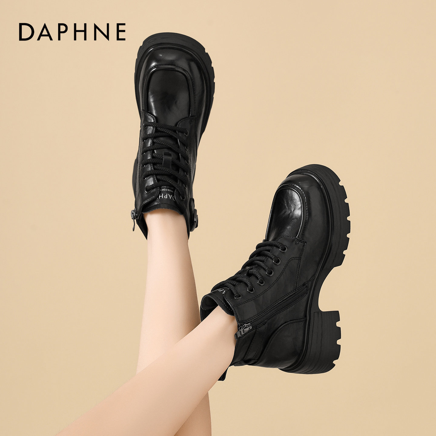 Daphne/达芙妮秋冬季厚底马丁靴女英伦风机车靴百搭增高黑色短靴N