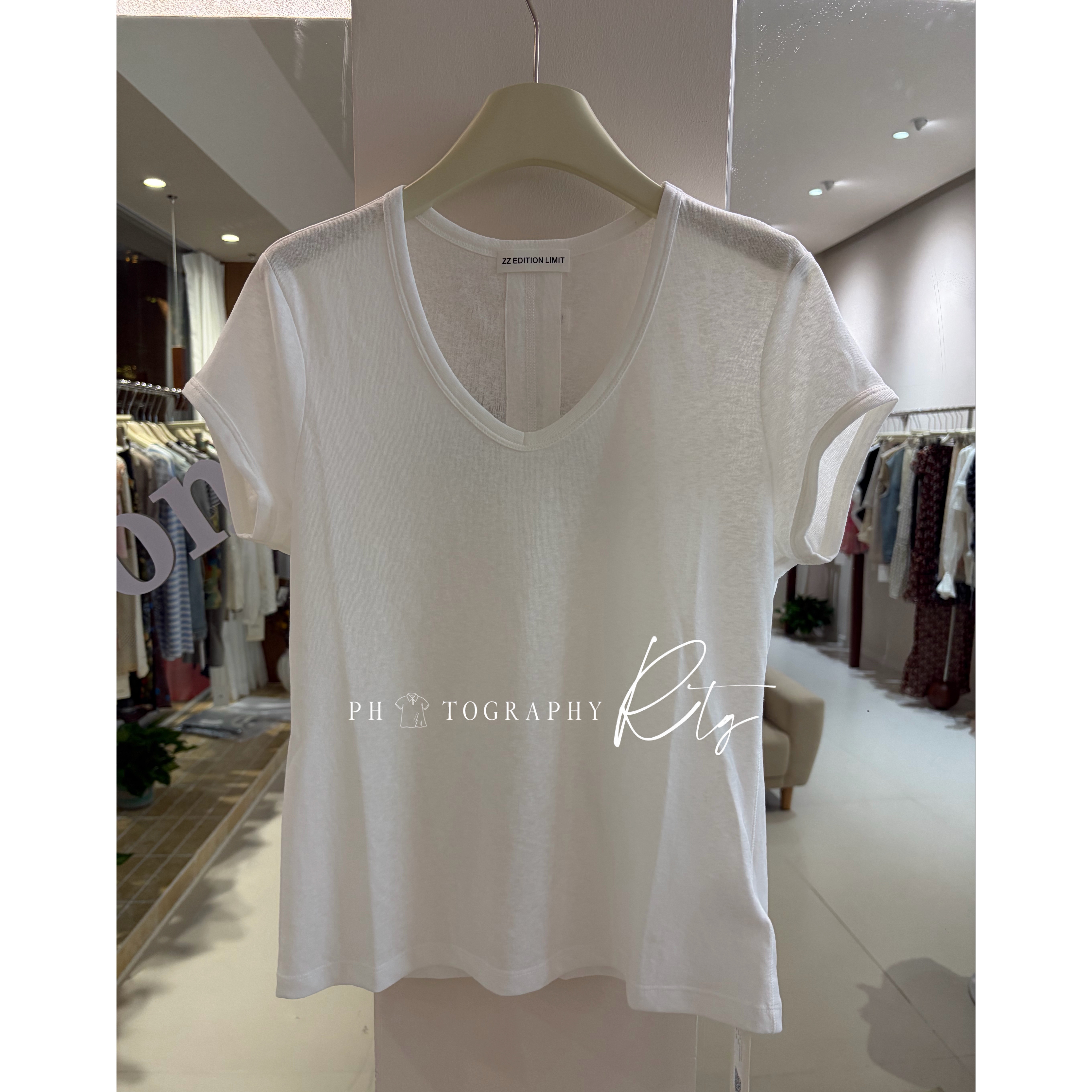 Rtg Clothing新款设计师小众原单百搭V领短袖棉麻T恤