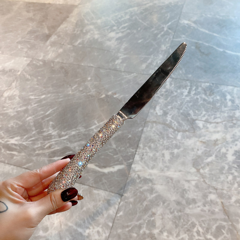 高档镶钻奢华西餐餐具套装家用韩式餐刀不锈钢叉子勺子餐具三件套