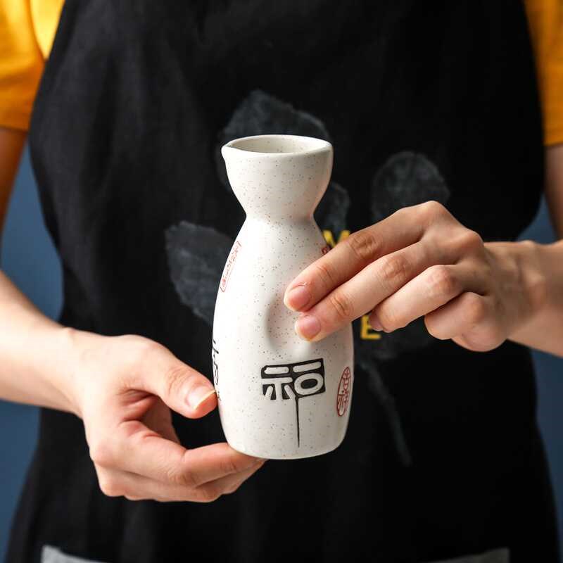 礼盒装中式复古清酒具套装家用陶瓷白酒杯分酒器小酒盅日式温酒壶