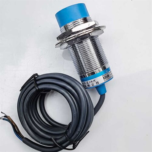 沪工A级接近开关电感式传感器LJ30A3-15-Z/BX三线NPN常开DC6-36V