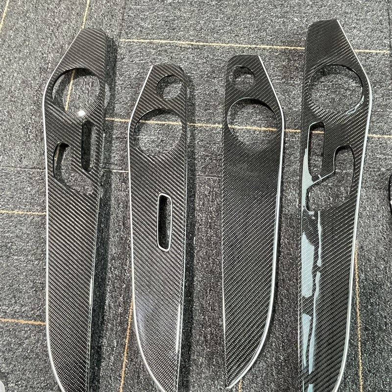 适用于奔驰c级真碳纤维内饰碳纤维中控车门板碳纤维改装