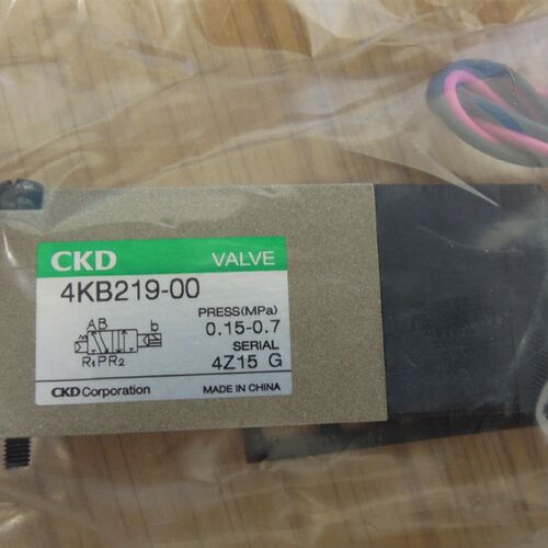 日本CKD电磁阀4KB210-08-DC24V M4KB210-08-4-DC24V-AC220V原装