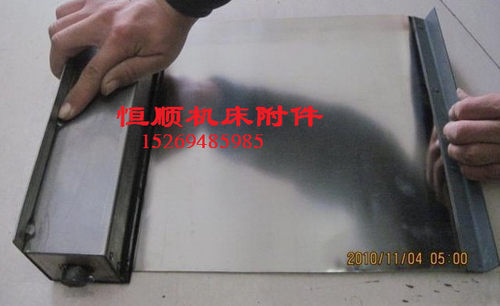 订做托架式箱体式卷帘防护罩自动伸缩三防布卷轴防护帘200*200
