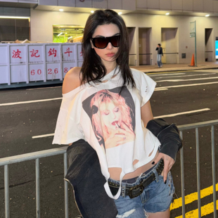 破洞 ICVIBE girl上线 朋克·cool 斜肩印花tee 美式