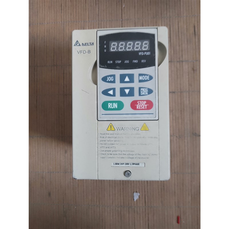 台达变频器1.5kw单相输入VFD015B21A,二包好,提