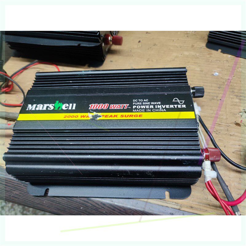 正弦波逆变器,12V转220V。输出插座专用的,1000w功