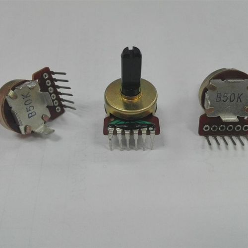 WH172 B50K 6脚 单排 B 50K 单连 电位器 半轴D型柄长15MM 一只价